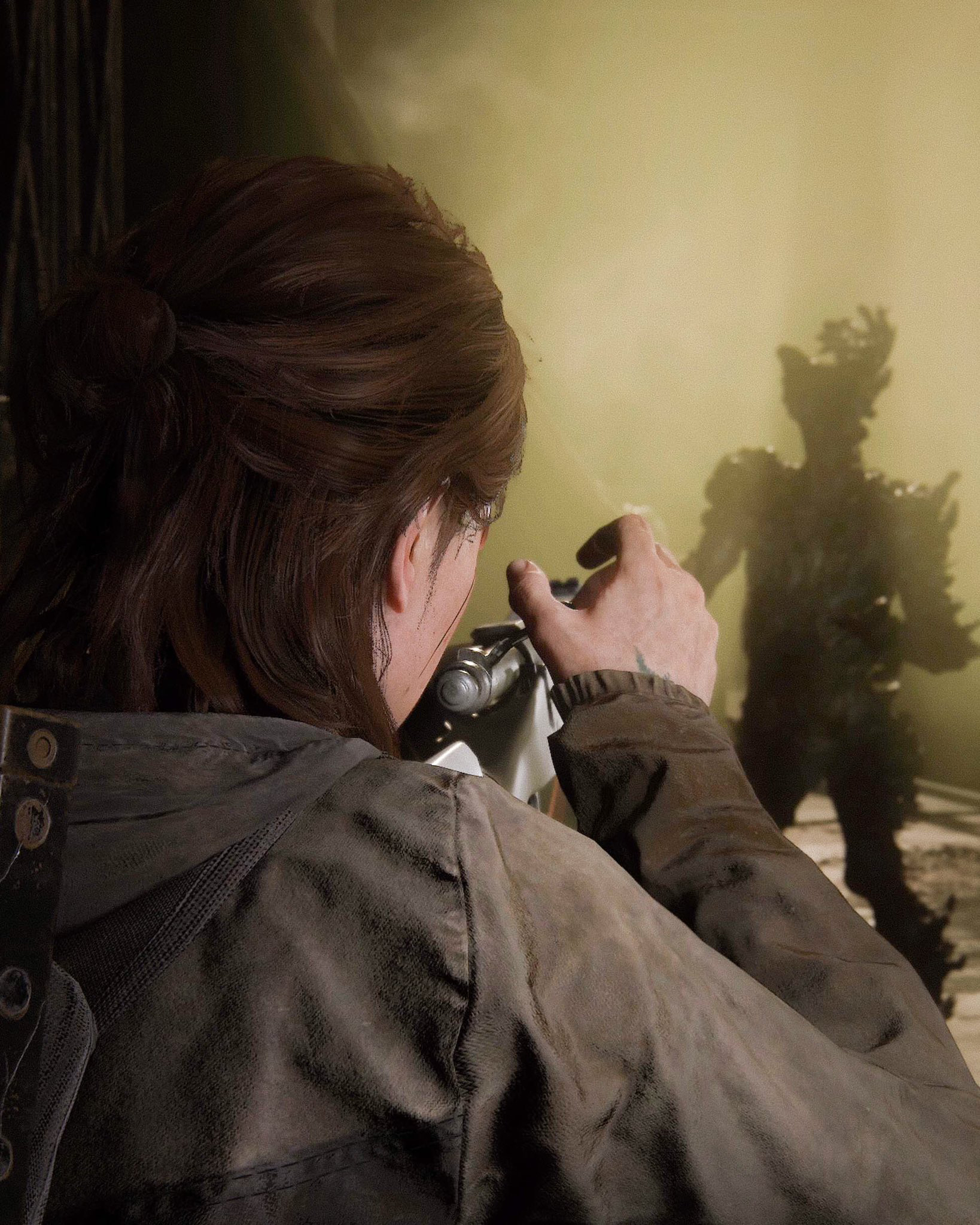ellie shooting zombie